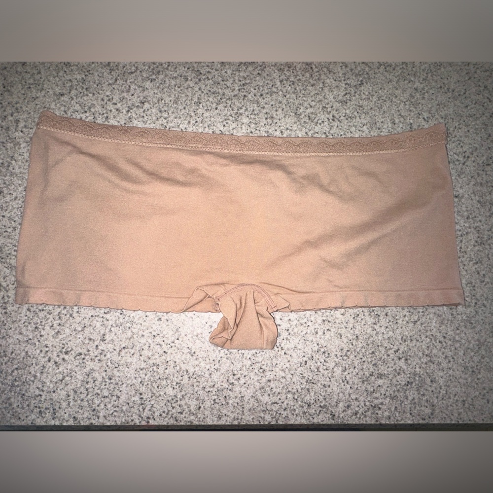 NWOT Victoria’s Secret Seamless Boyshort Panty Nude XL